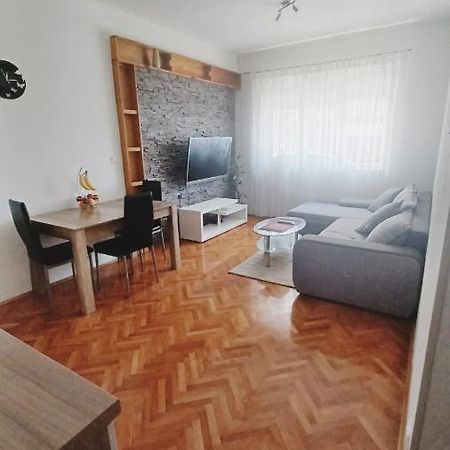 Апартаменты Apartman Dora Пула Экстерьер фото