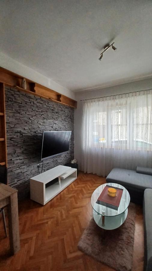 Апартаменты Apartman Dora Пула Экстерьер фото