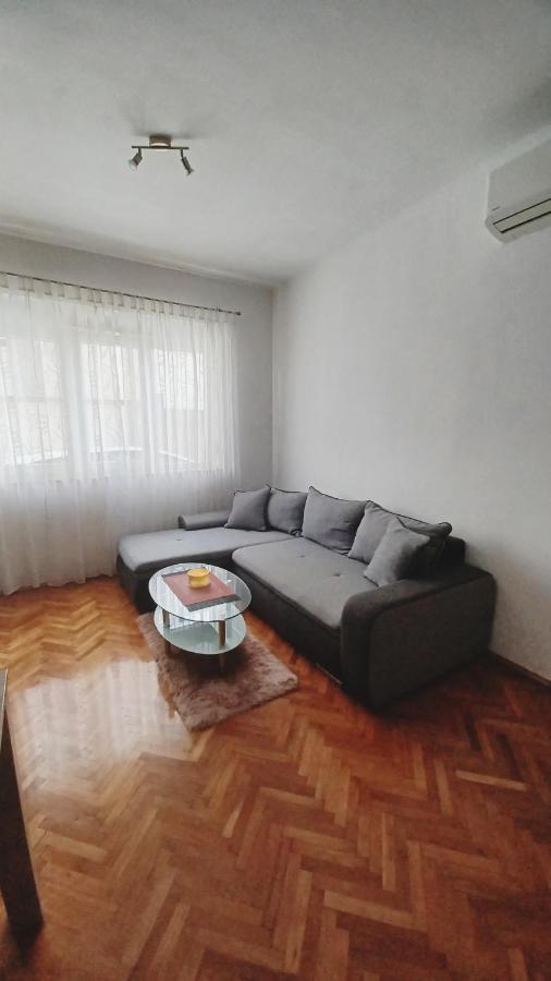 Апартаменты Apartman Dora Пула Экстерьер фото