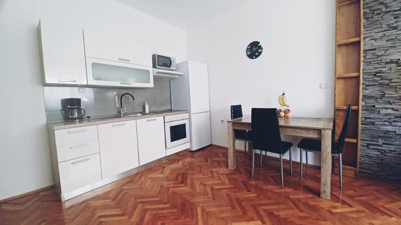 Апартаменты Apartman Dora Пула Экстерьер фото